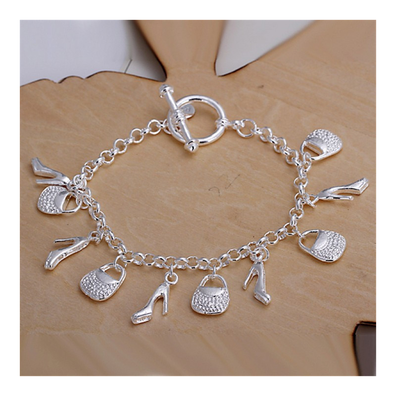 Vakre armbånd sko og veske av høy kvalitet