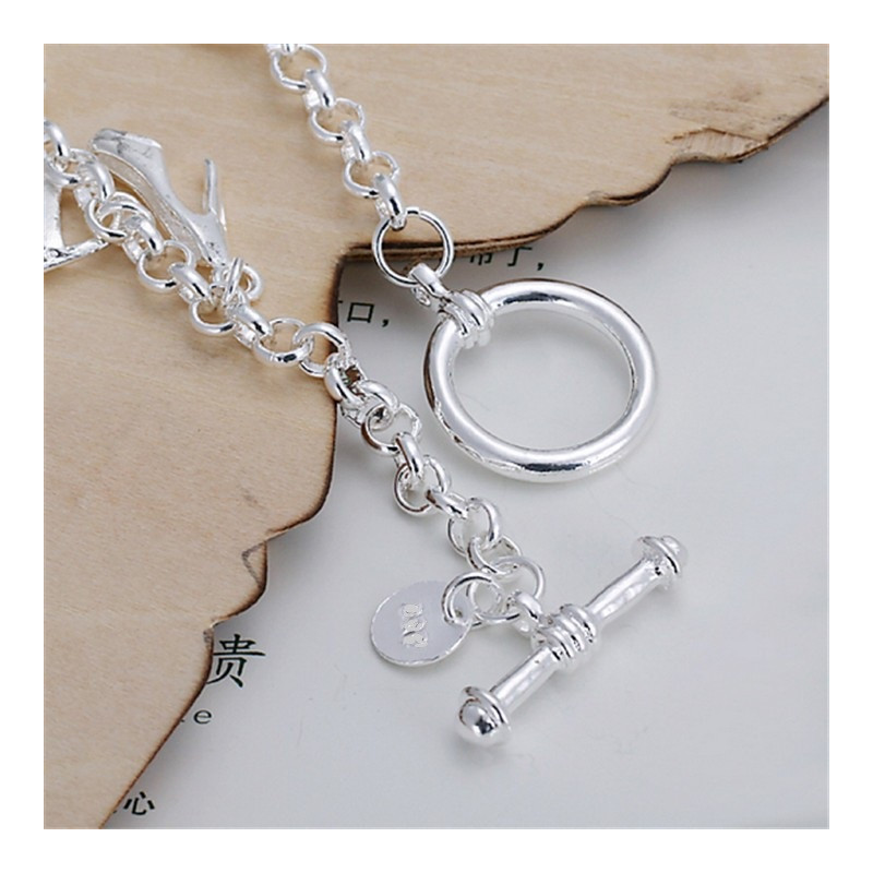 Vakre armbånd sko og veske av høy kvalitet