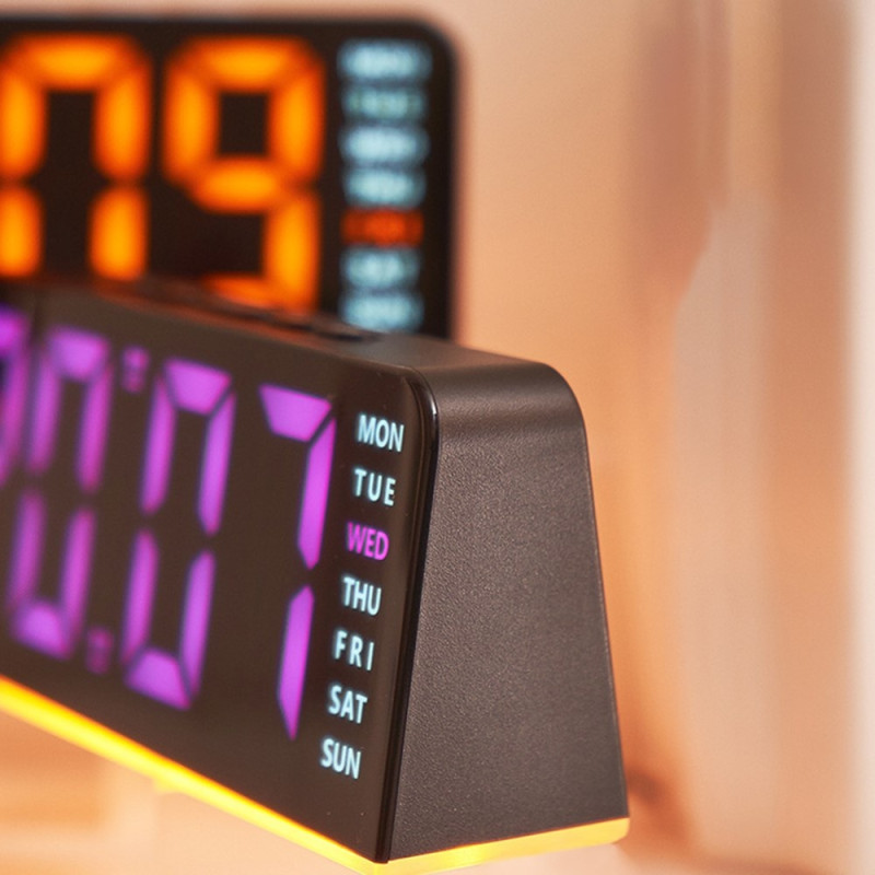 LED-klocka Digital Väckarklocka Stor Display Datum Temperatur Väckarklocka - Vit / Rosa Ljus