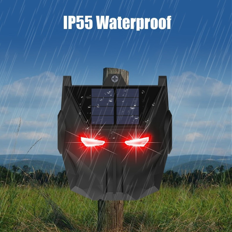 2 pcs solar powered animal repellent lamp Red LED flashing predator deterrent light