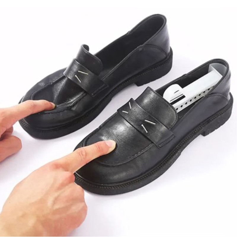 2pcs adjustable plastic shoe Shoe block Shoe Extender size - man