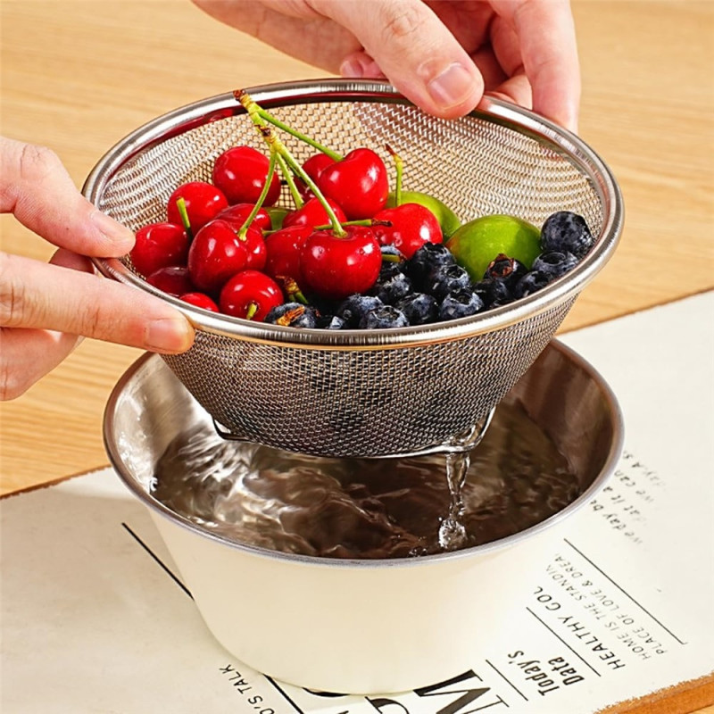 14 cm Strainer with bowl Stainless steel colander