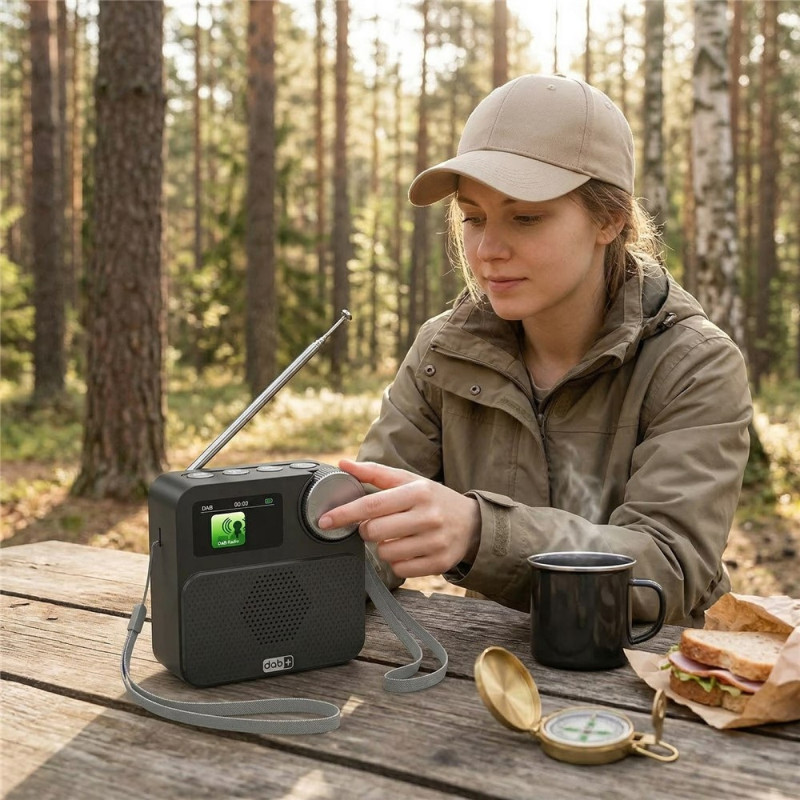 P2D 1.47 inch Bluetooth compatible portable DAB radio with TF card MP3 player