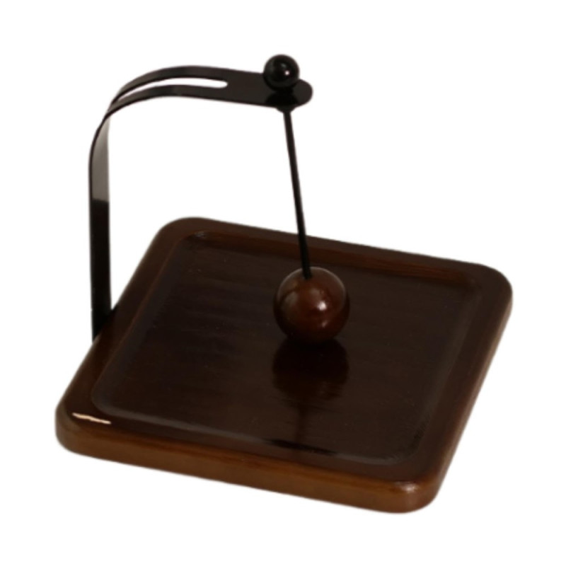 Serviettholder i furu og jern, 17,5 x 17,5 x 14,5 cm, med vektet kule